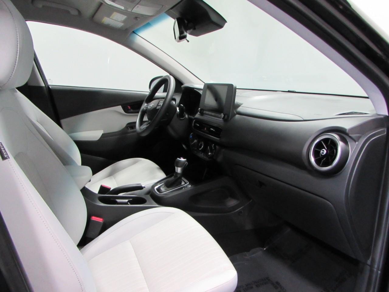 Used 2023 Hyundai Kona SEL w/ Cargo Package AWD/4WD image 17