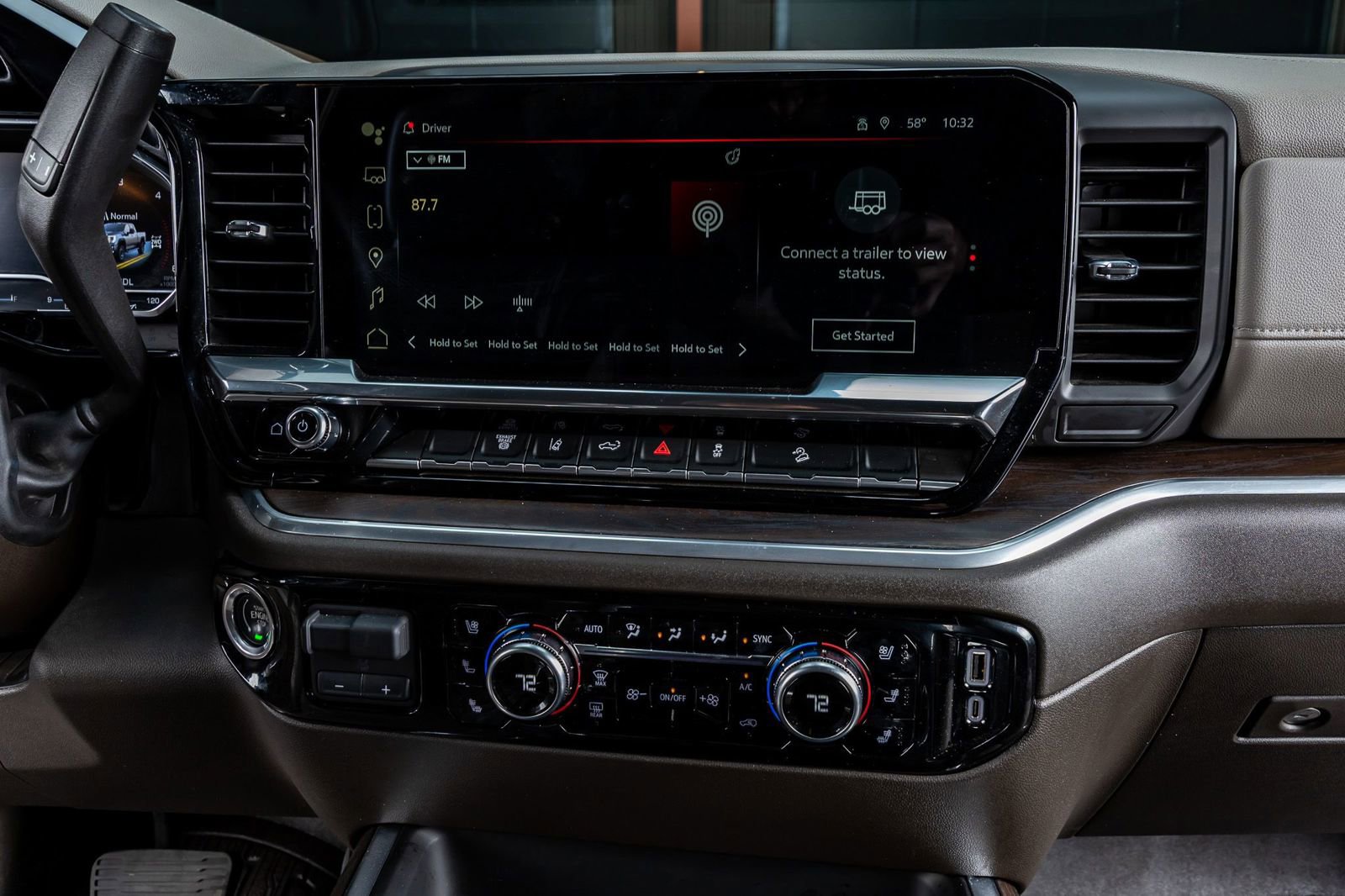 Used 2025 GMC Sierra 2500 SLT image 24