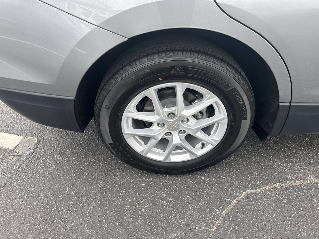 Used 2023 Chevrolet Equinox LT FWD image 18