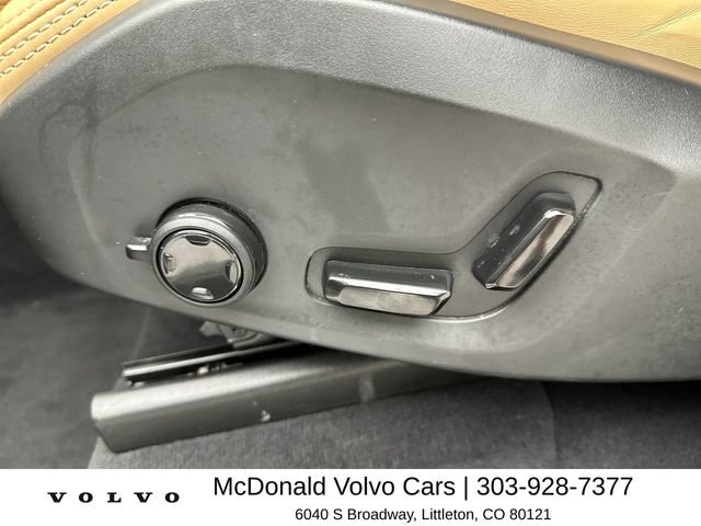 Certified 2025 Volvo XC90 T8 Ultra w/ Lounge Package AWD/4WD image 12