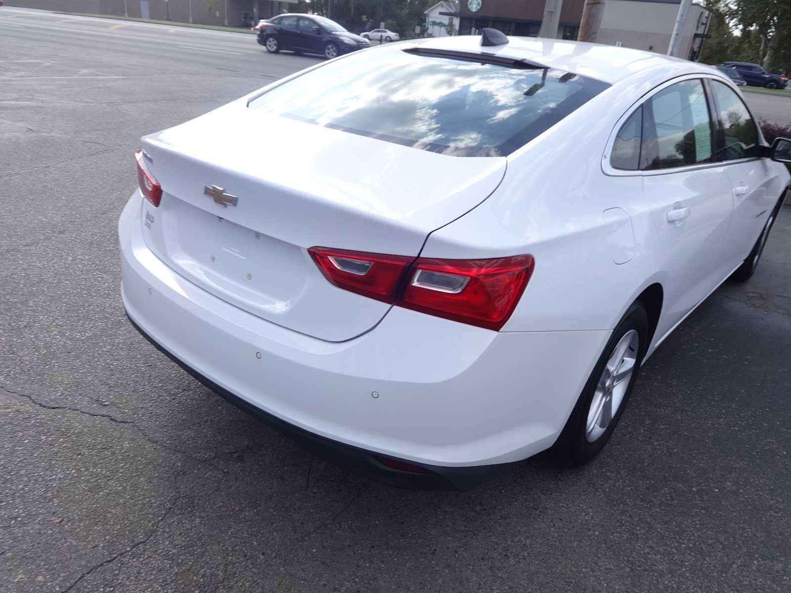 Used 2021 Chevrolet Malibu LS image 7