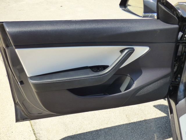 Used 2019 Tesla Model 3 Standard Range Plus RWD image 19