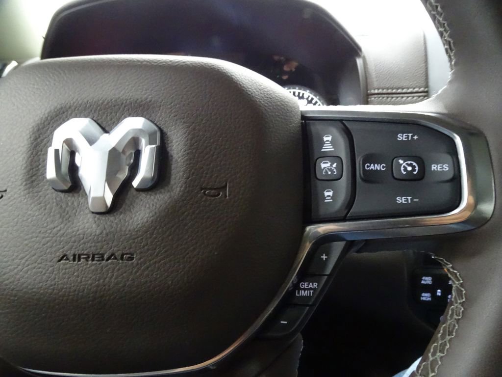 Used 2025 RAM 1500 Laramie image 19