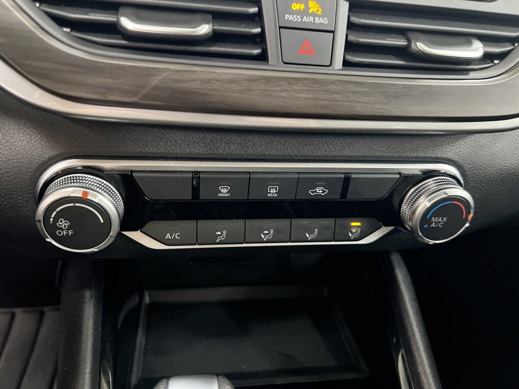 Used 2024 Nissan Altima 2.5 SV FWD image 16
