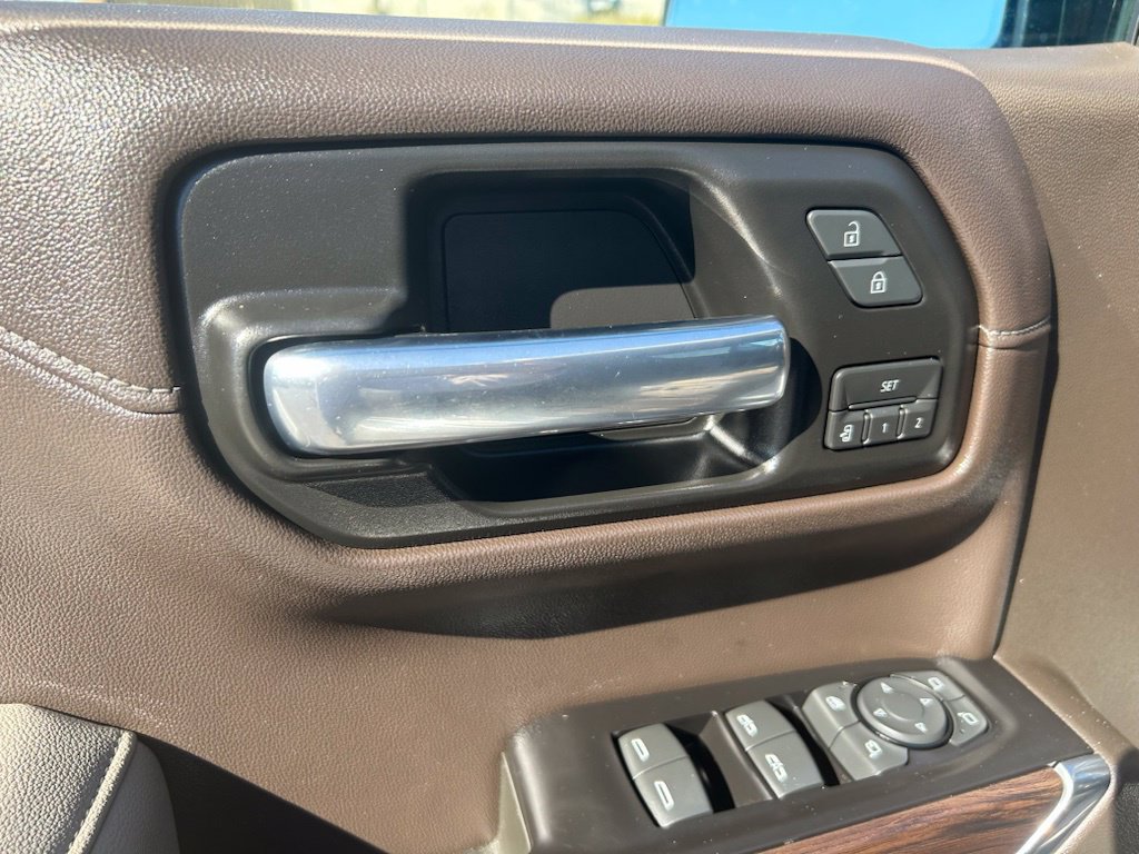 Certified 2019 GMC Sierra 1500 SLT w/ SLT Premium Package AWD/4WD image 17