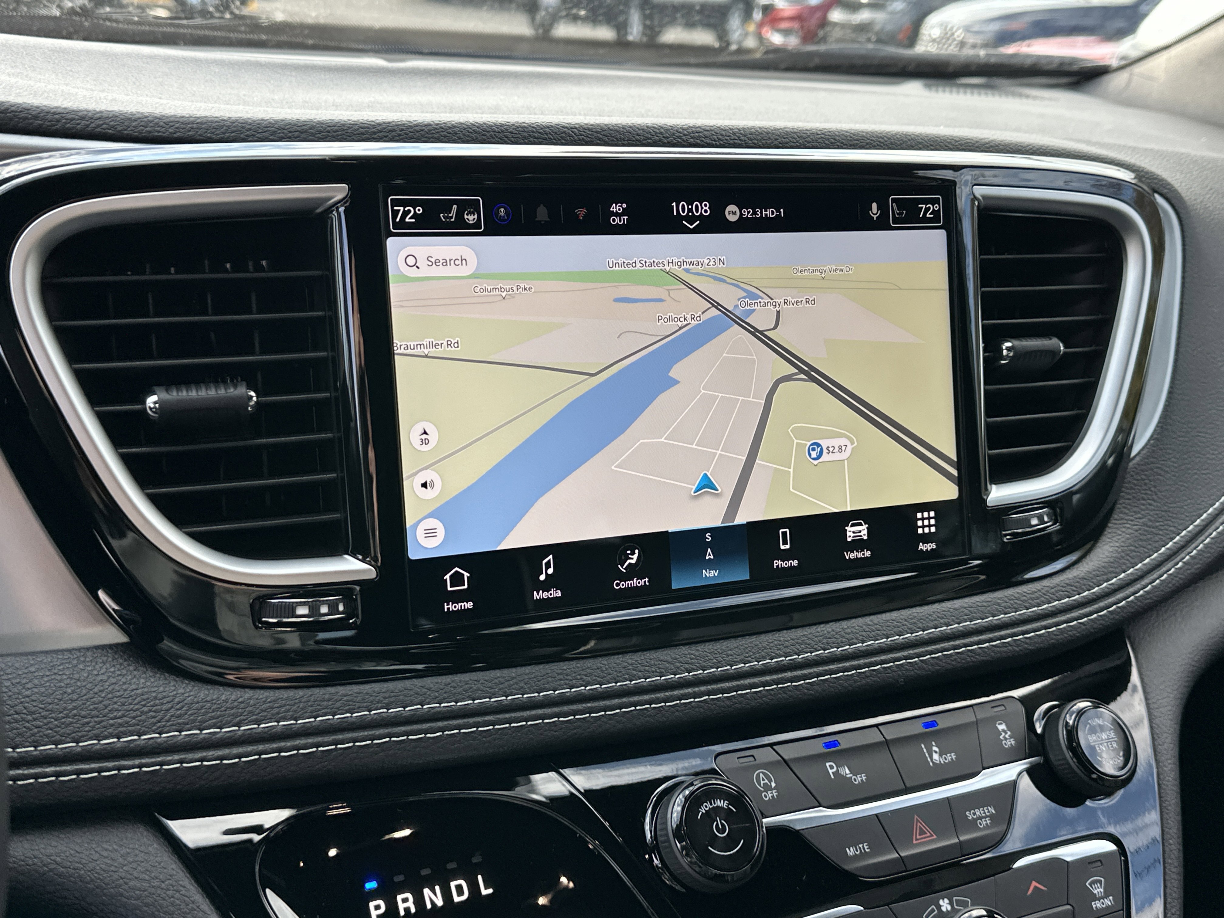 New 2026 Chrysler Pacifica Limited w/ Uconnect Theater Family Group image 6