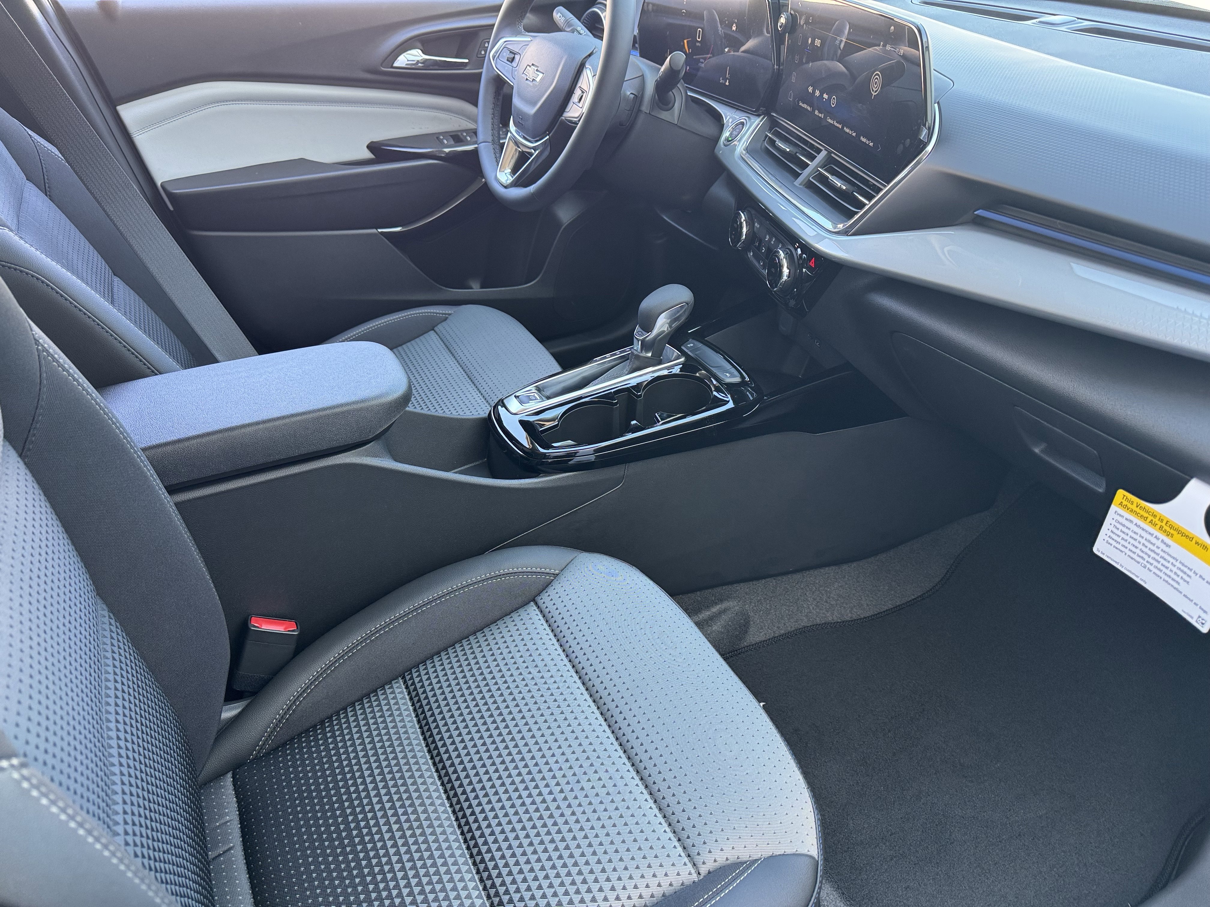 New 2026 Chevrolet Trax LT w/ Driver Confidence Package image 22