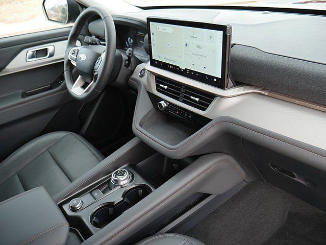 New 2026 Ford Explorer Active w/ Active Comfort Package AWD/4WD image 35