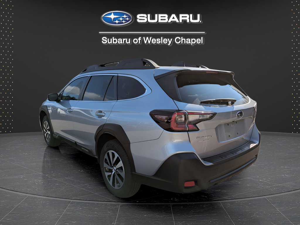 Used 2025 Subaru Outback Premium AWD/4WD image 6