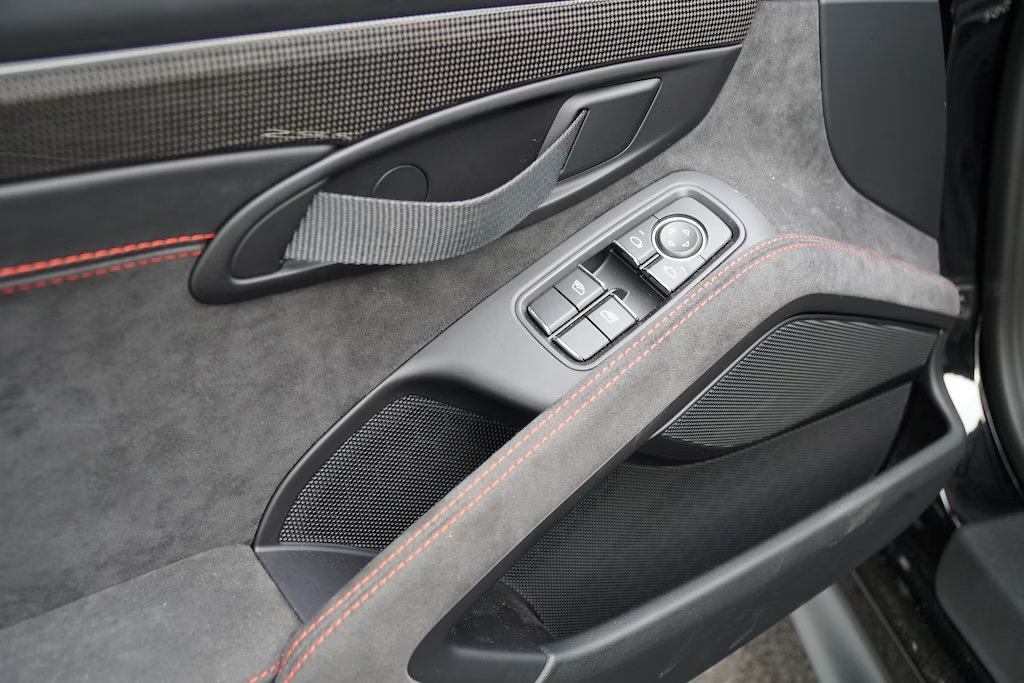 Used 2019 Porsche 911 GT2 RS RWD image 22