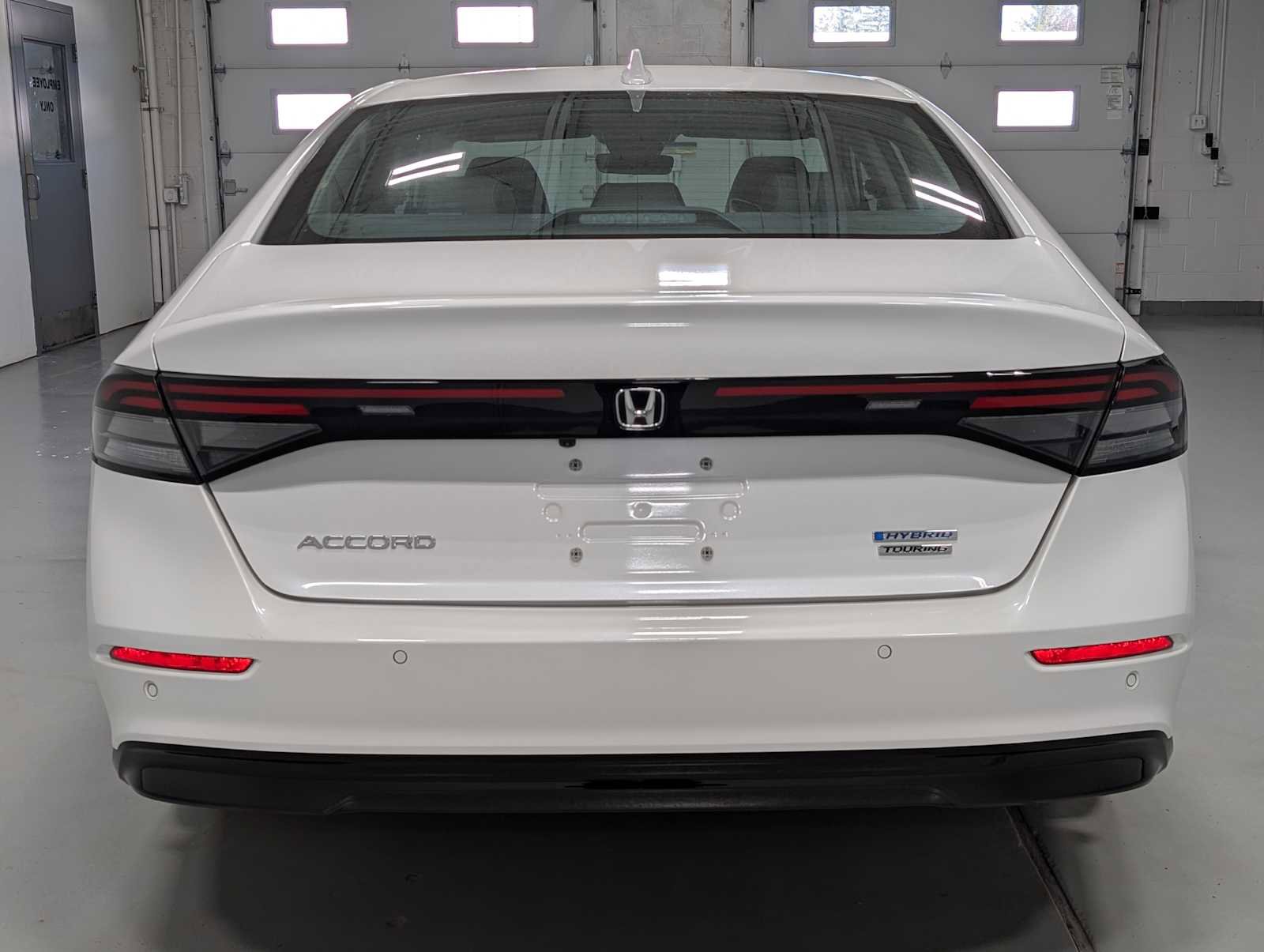 Used 2023 Honda Accord Touring image 9