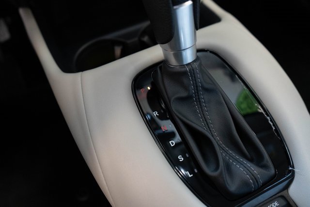 Certified 2025 Honda HR-V LX image 24