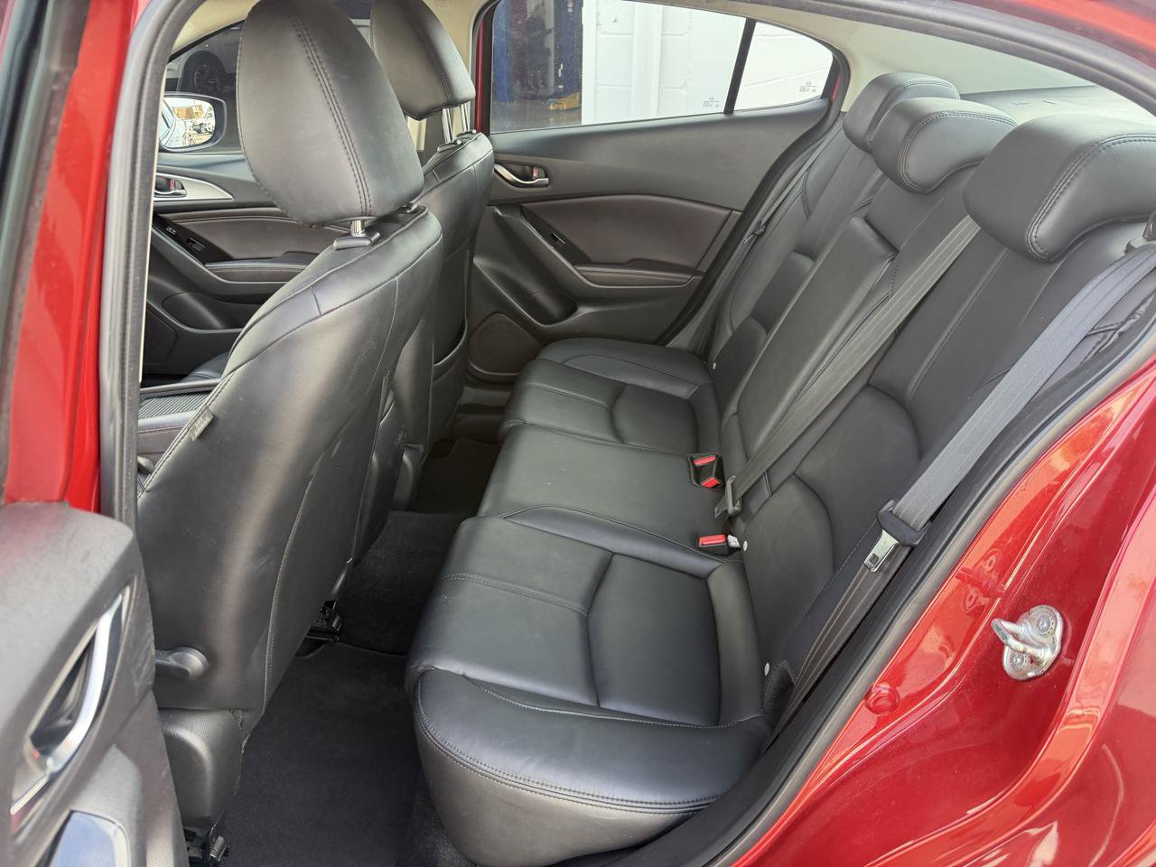 Used 2017 MAZDA MAZDA3 Touring FWD image 14