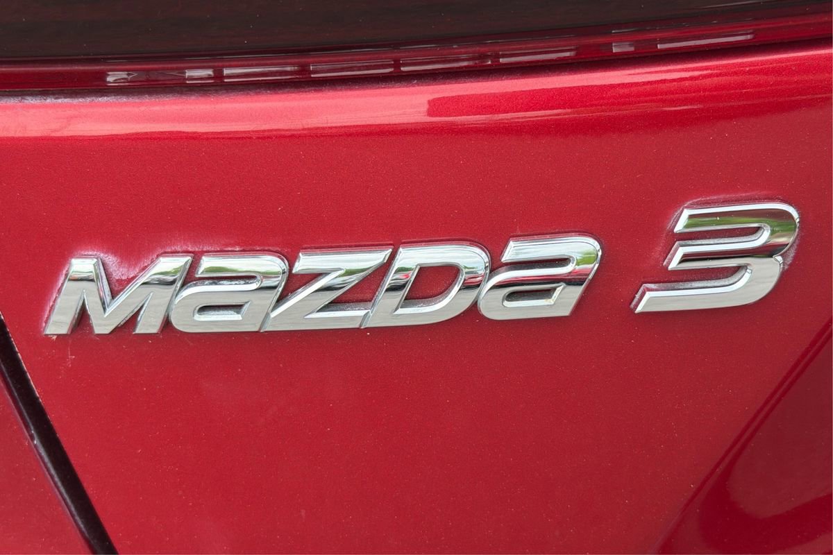 Used 2016 MAZDA MAZDA3 i Sport FWD image 23