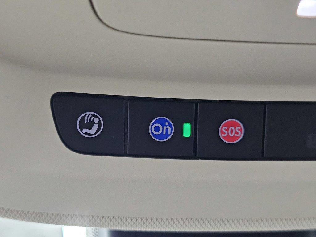 Used 2022 Buick Envision Avenir w/ Premium Seat Package FWD image 25