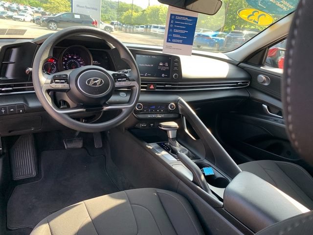 Certified 2023 Hyundai Elantra SEL w/ Cargo Package FWD image 18