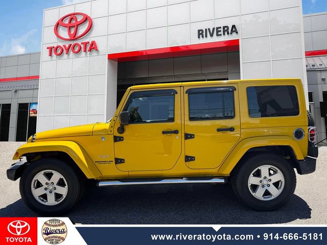 Used 2011 Jeep Wrangler Unlimited Sahara w/ Dual Top Group AWD/4WD image 8