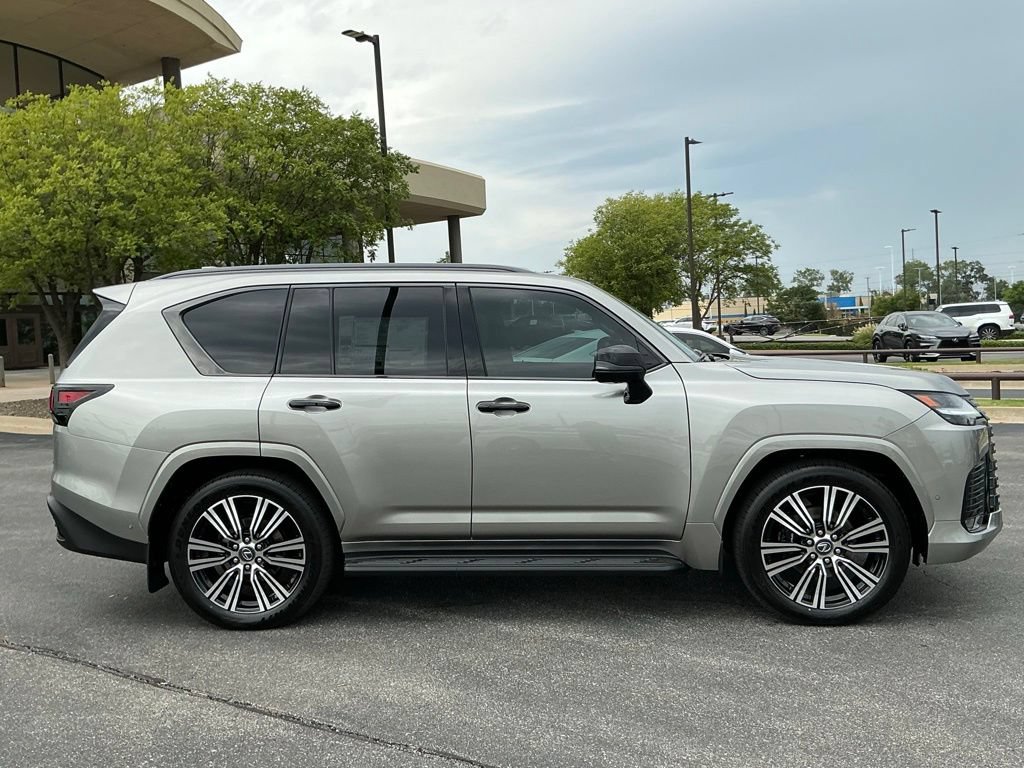 New 2026 Lexus LX 700h Luxury AWD/4WD image 2