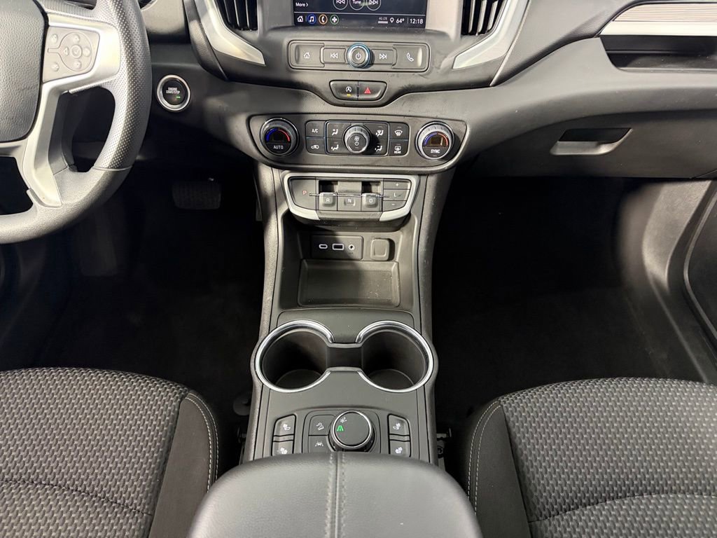 Used 2023 GMC Terrain SLE w/ Driver Convenience Package image 17