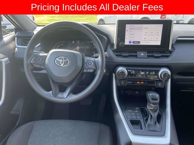 Used 2024 Toyota RAV4 XLE AWD/4WD image 14