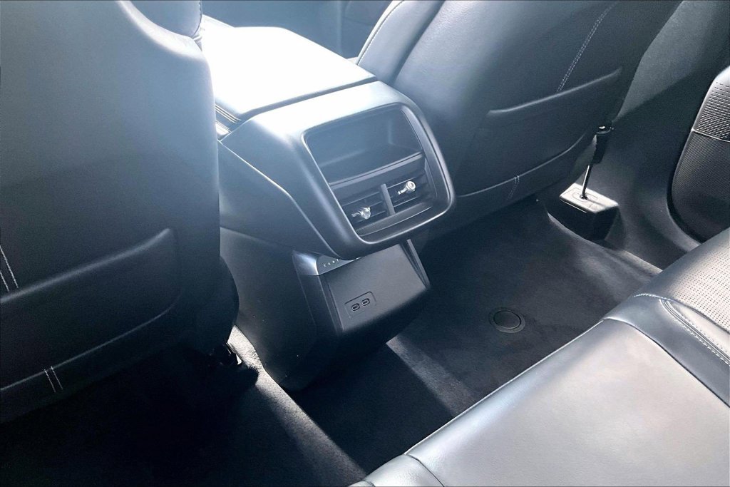 Certified 2024 Cadillac Lyriq Sport AWD/4WD image 10