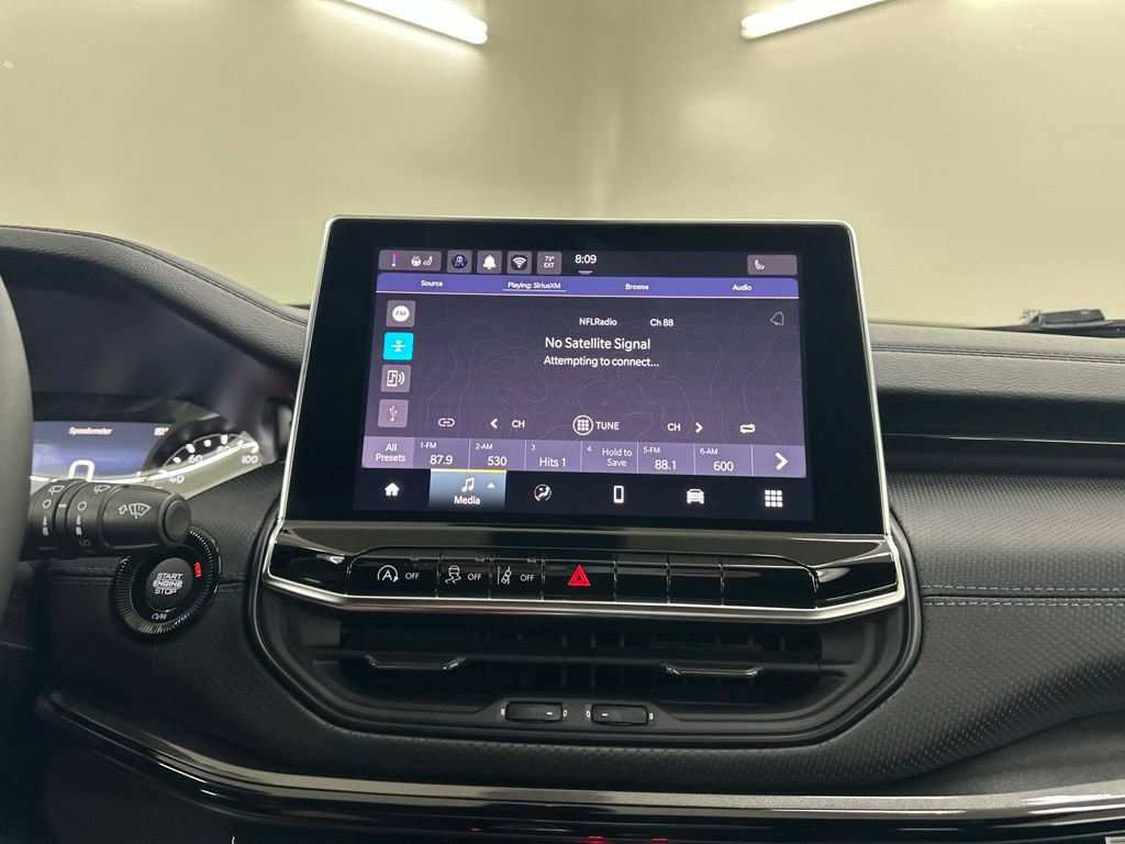 New 2026 Jeep Compass Latitude AWD/4WD image 42