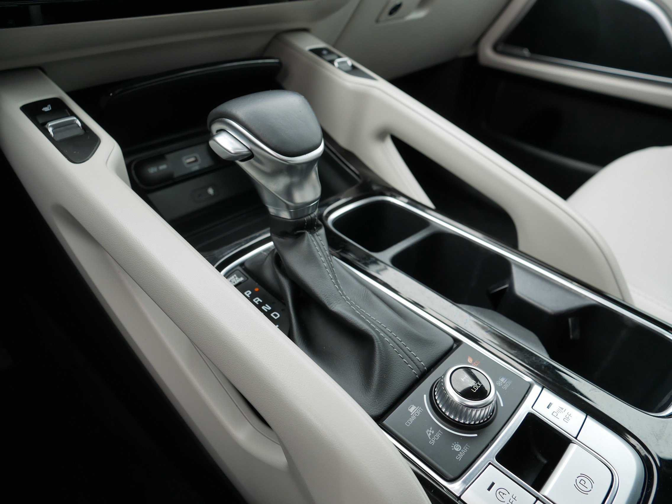 Certified 2022 Kia Telluride S image 24