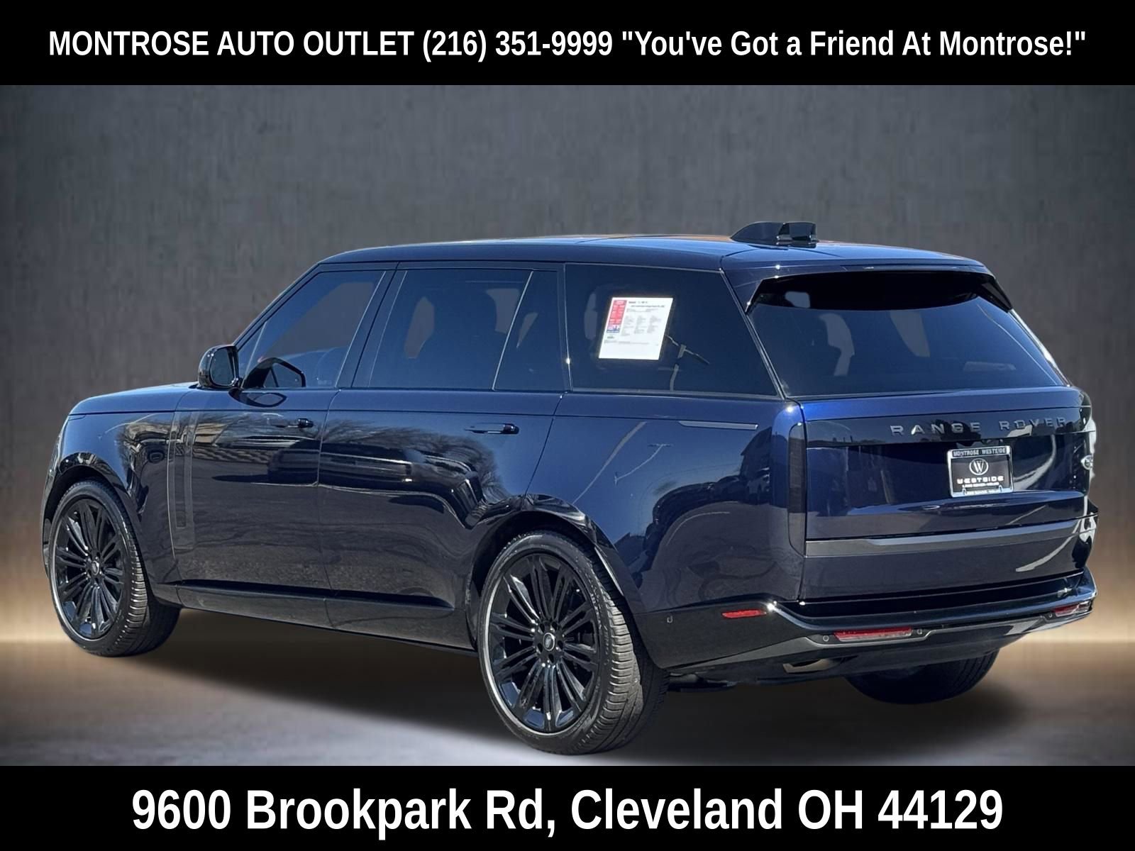 Used 2023 Land Rover Range Rover Long Wheelbase SE image 6