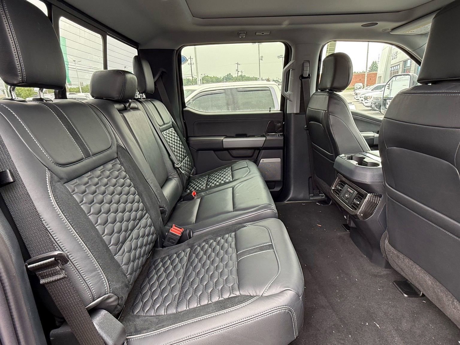 New 2026 Ford F250 Lariat w/ Black Appearance Package image 18