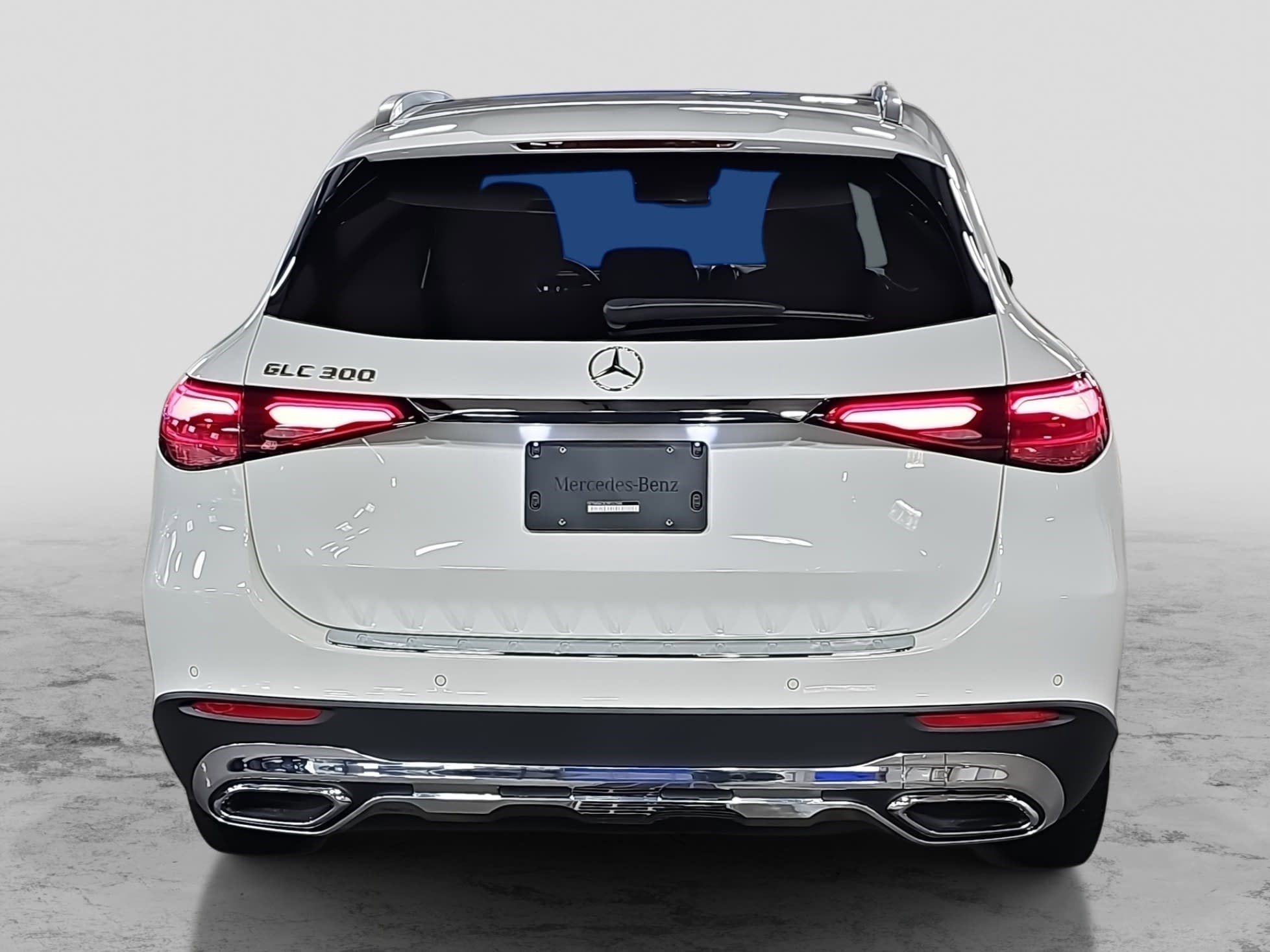 Used 2023 Mercedes-Benz GLC 300 image 7