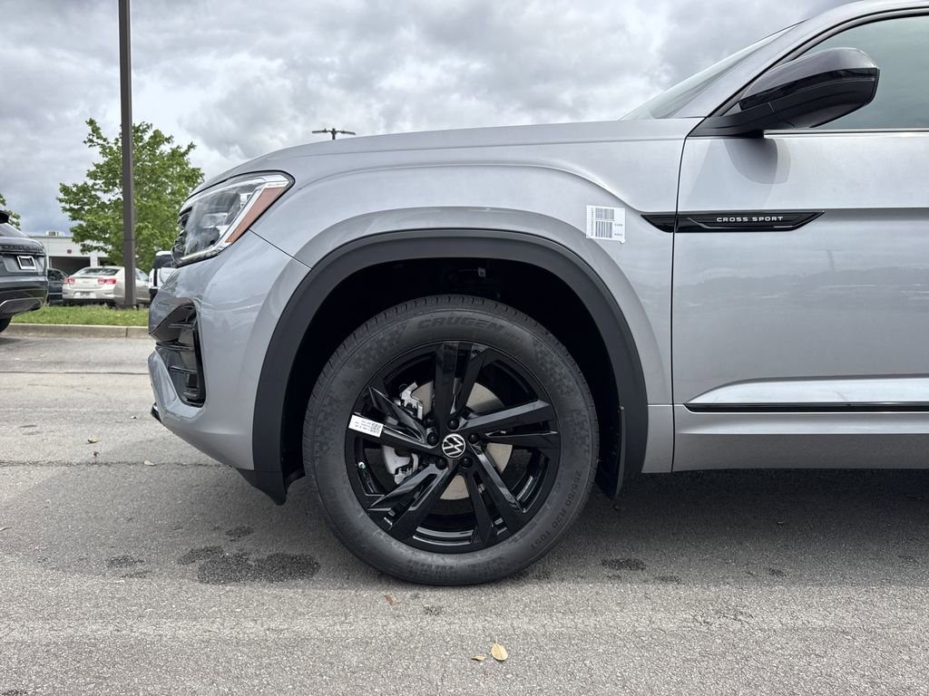 New 2025 Volkswagen Atlas Cross Sport SEL R-Line image 9