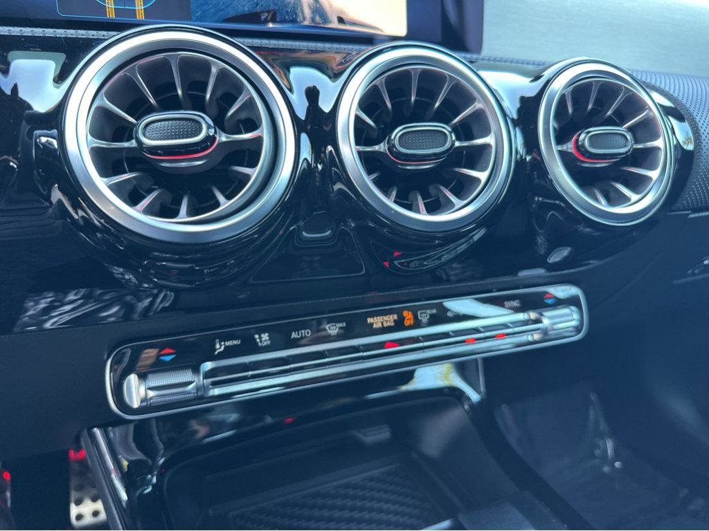 Used 2025 Mercedes-Benz CLA 35 AMG 4MATIC image 26