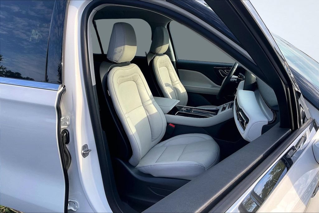 Used 2026 Lincoln Aviator Reserve RWD image 30