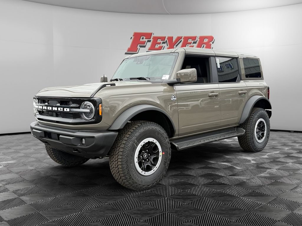 New 2025 Ford Bronco Outer Banks w/ Sasquatch Package