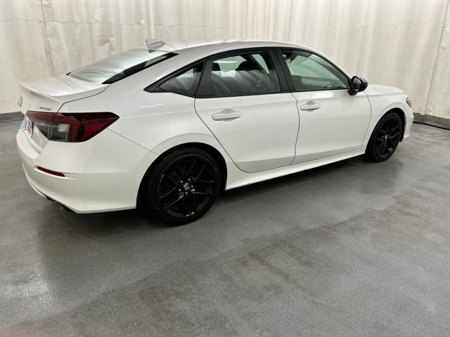 Used 2025 Honda Civic Sport image 4