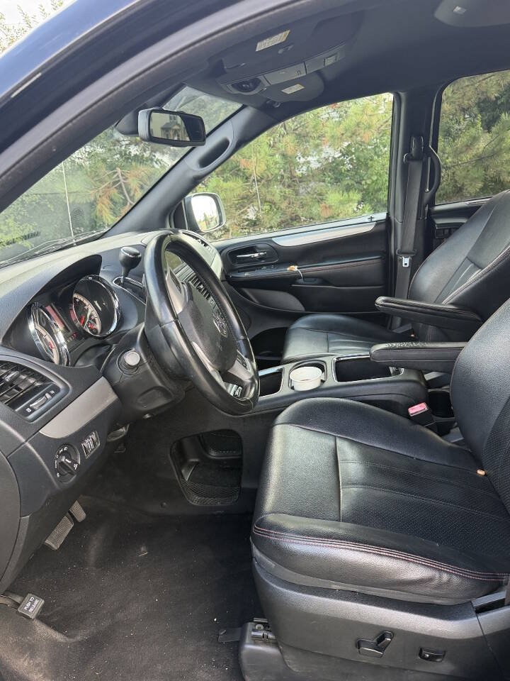 Used 2018 Dodge Grand Caravan GT FWD image 10