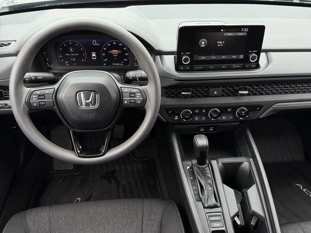 Used 2025 Honda Accord SE image 12