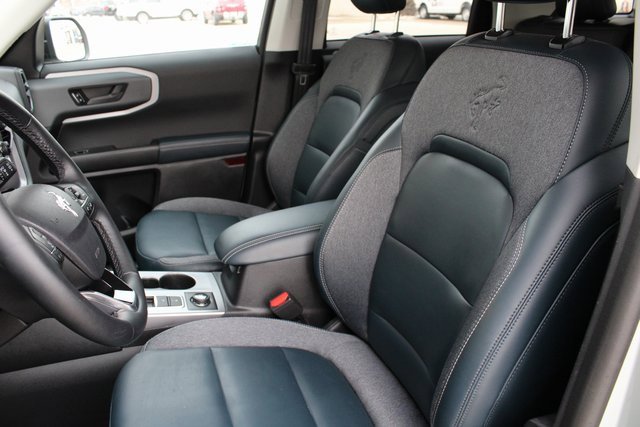 Used 2024 Ford Bronco Sport Outer Banks w/ Tech Package image 7