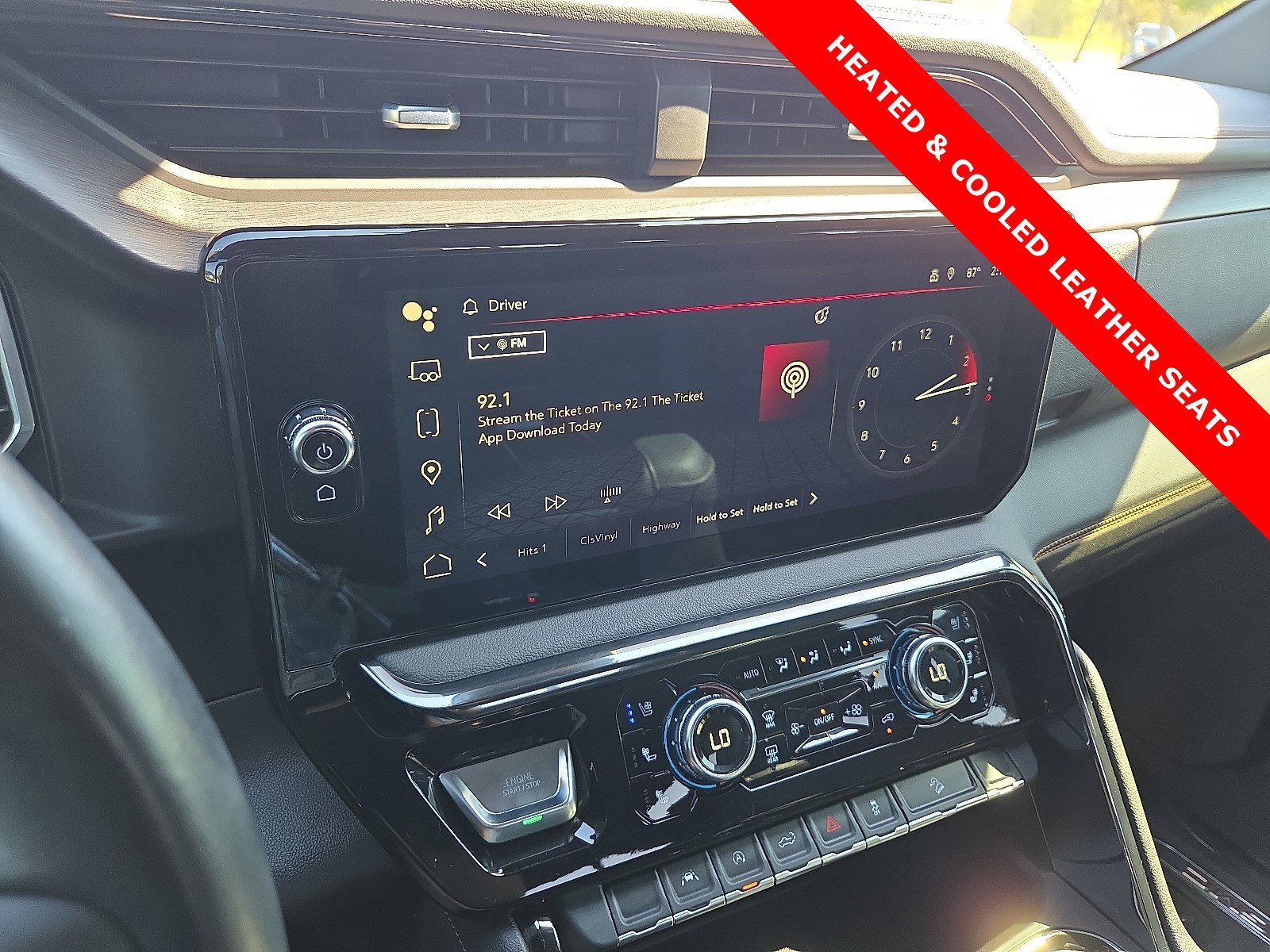 Used 2022 GMC Sierra 1500 AT4 w/ AT4 Preferred Package image 16