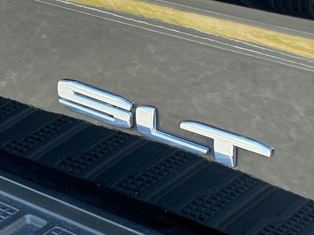 Used 2021 GMC Sierra 1500 SLT w/ SLT Premium Plus Package AWD/4WD image 10
