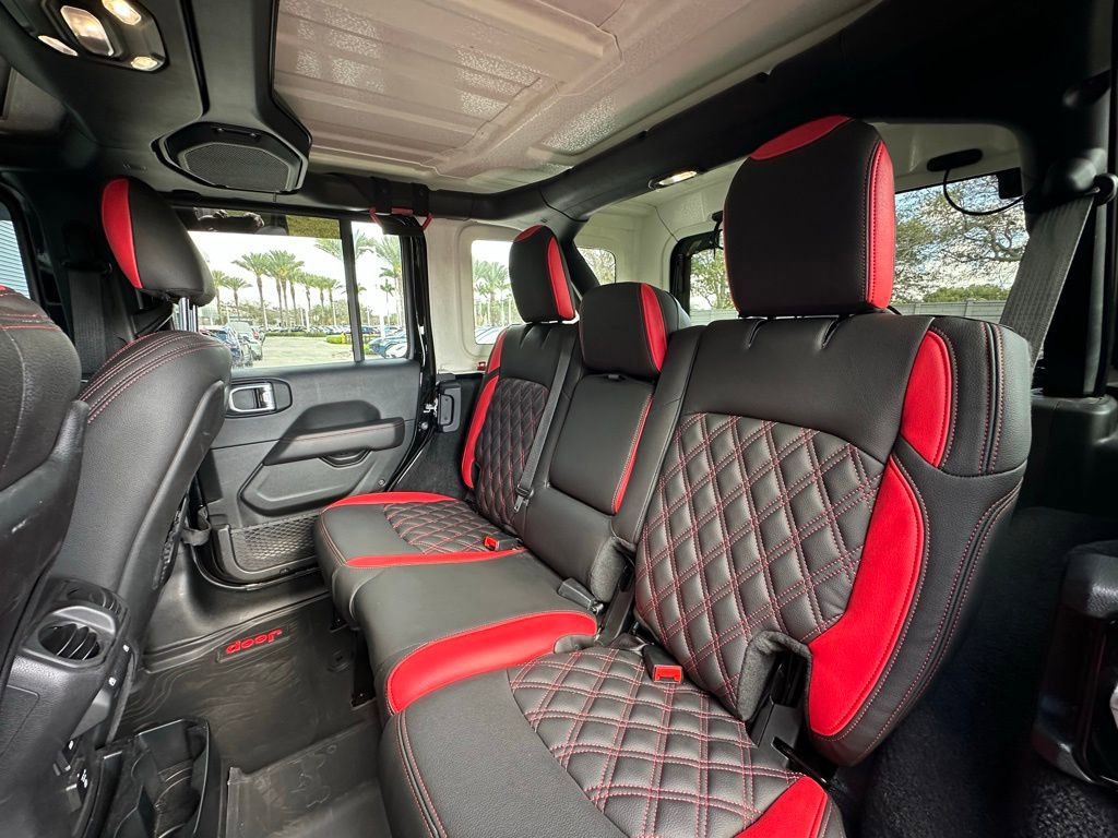 Used 2021 Jeep Wrangler Unlimited Rubicon image 34