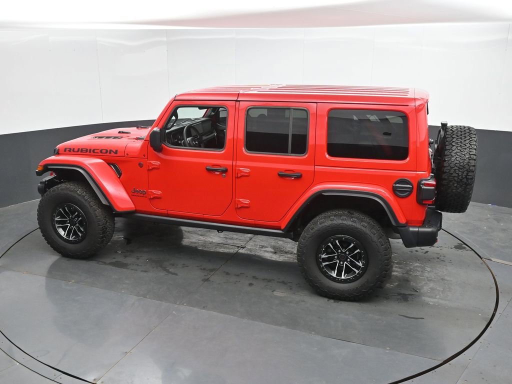 Used 2025 Jeep Wrangler Unlimited Rubicon AWD/4WD image 39