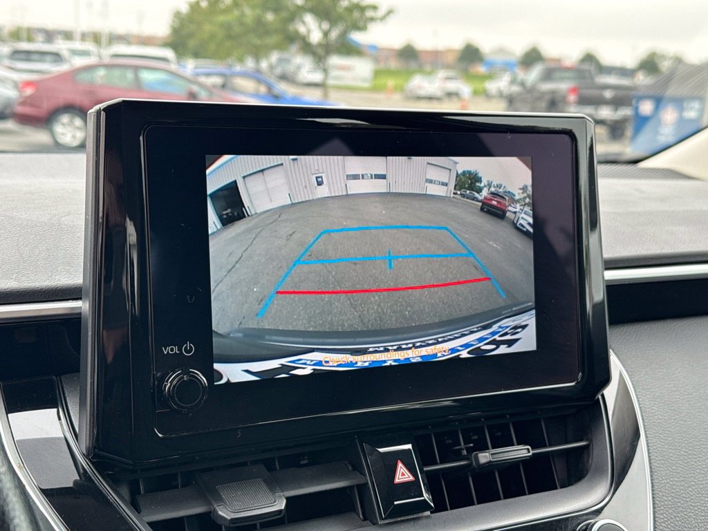 Used 2024 Toyota Corolla LE FWD image 21