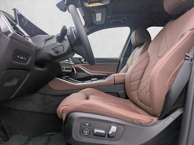 Used 2026 BMW X5 xDrive40i w/ Premium Package image 4