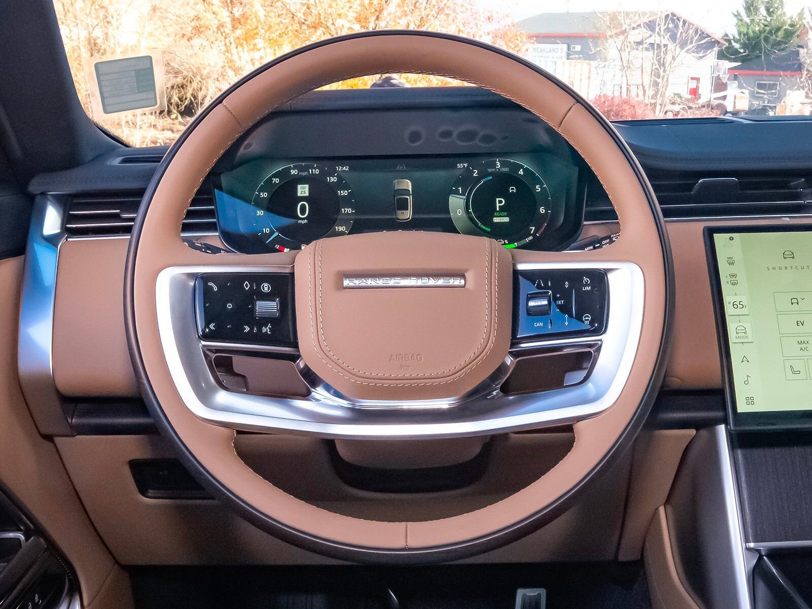 New 2025 Land Rover Range Rover SE image 13