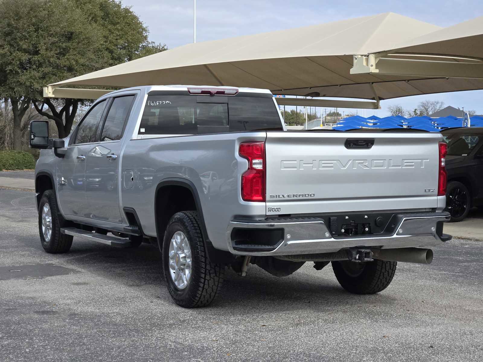 Certified 2022 Chevrolet Silverado 3500 LTZ w/ LTZ Texas Edition image 5