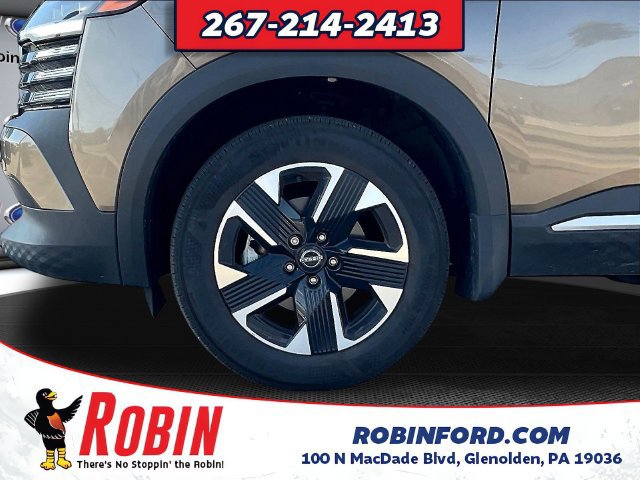 Used 2025 Nissan Kicks SV AWD/4WD image 34