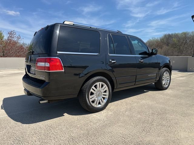 Used 2014 Lincoln Navigator 4WD w/ Equipment Group 101A image 7