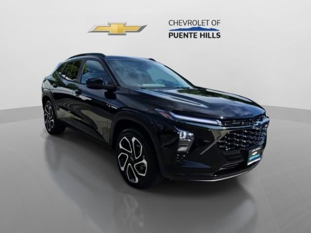 New 2026 Chevrolet Trax RS w/ Driver Confidence Package FWD image 2