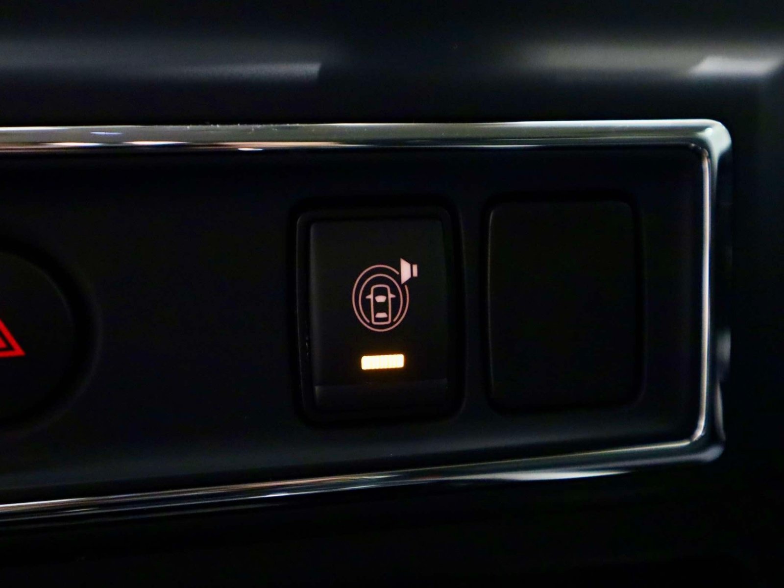 Used 2021 Nissan Titan SV w/ SV Convenience Package AWD/4WD image 33